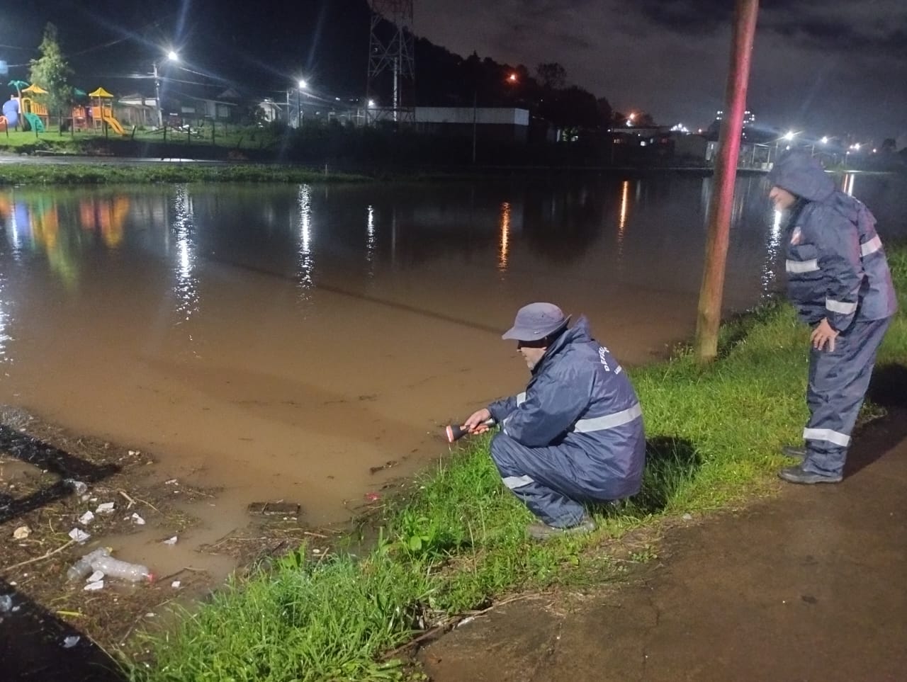 Prefeitura de Lages Chuva deve diminuir no final da madrugada da segunda-feira (09)