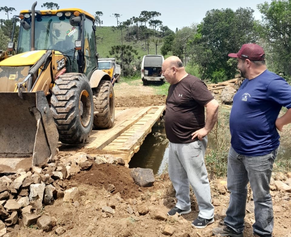 Prefeitura de Lages Prefeitura reconstrói três pontes na região do Raposo