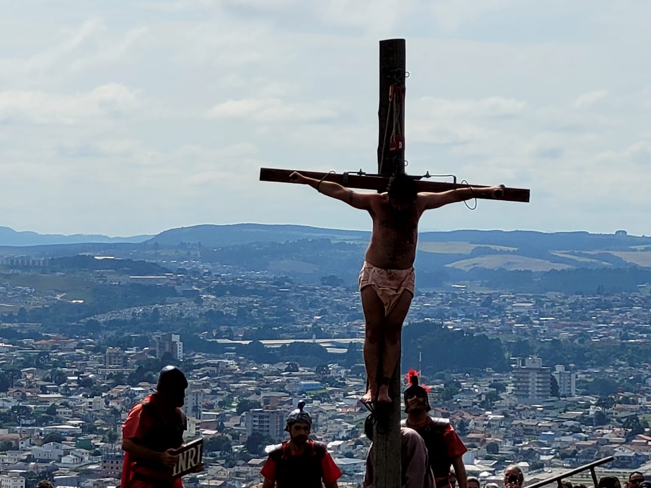 Prefeitura de Lages Encenação da Paixão de Cristo no Morro da Cruz, 24 anos de história