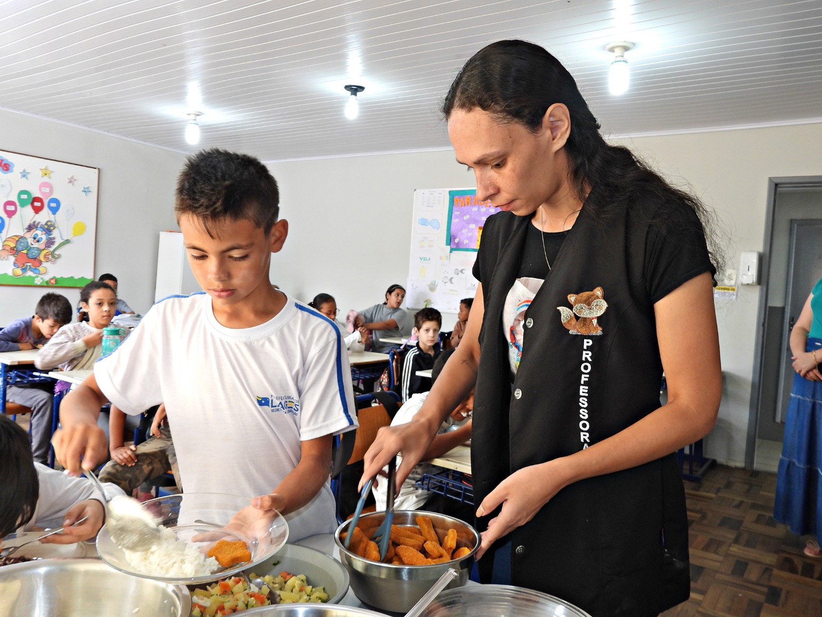 Prefeitura de Lages Educação municipal de Lages realiza a introdução gradativamente de filé de tilápia na merenda escolar