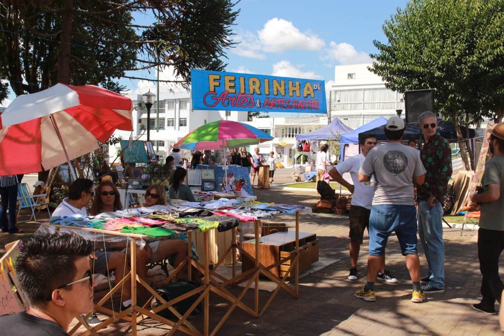 Prefeitura de Lages Feirinha de Artes e Artesanatos da Praça Joca Neves