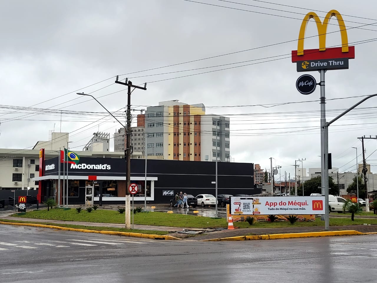 Prefeitura de Lages McDonald’s abre as portas do seu restaurante em Lages