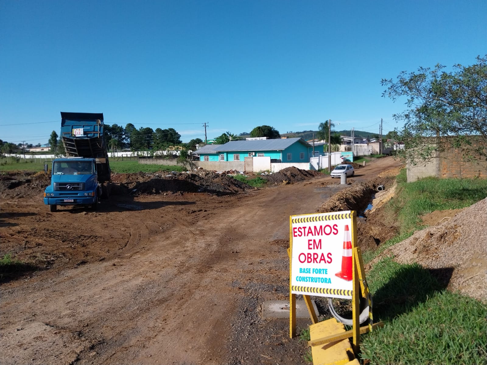 Prefeitura de Lages Rua Azenor Macedo, no Universitário, está sendo reurbanizada