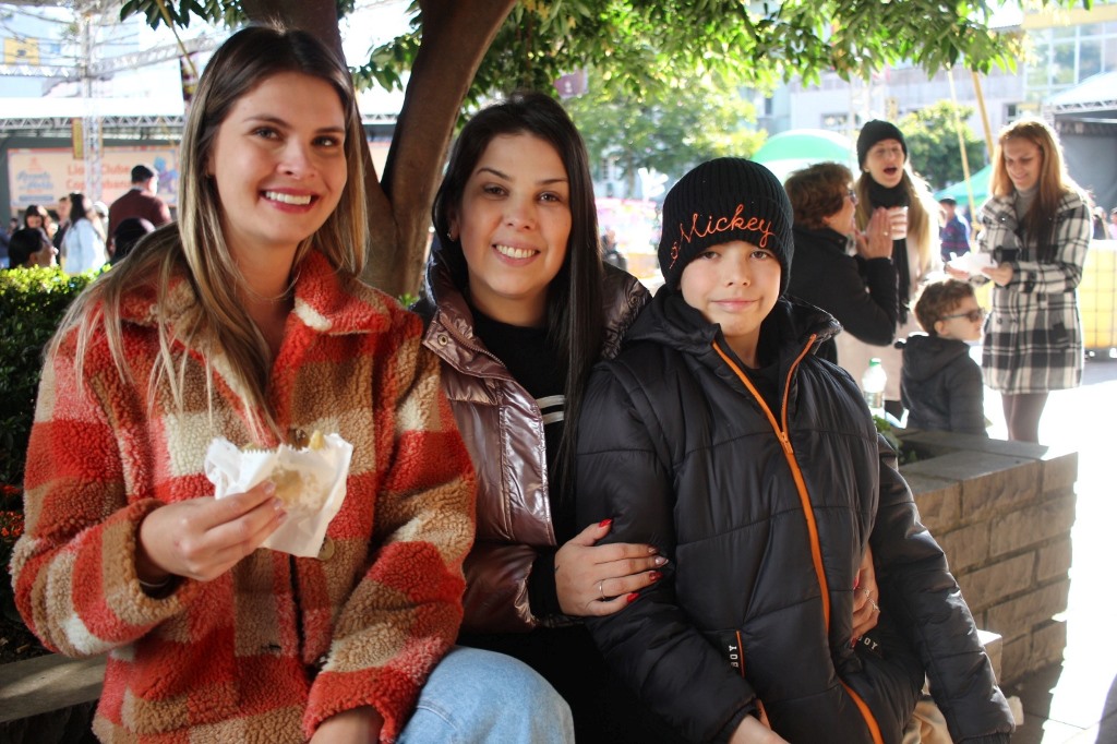 Prefeitura de Lages Sol voltou e trouxe as famílias ao Recanto do Pinhão