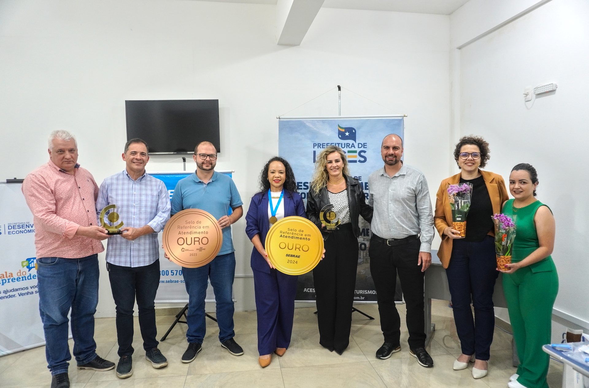 Prefeitura de Lages Pela segunda vez consecutiva, Sala do Empreendedor de Lages recebe Selo Estadual Ouro de Referência em Atendimento Sebrae 