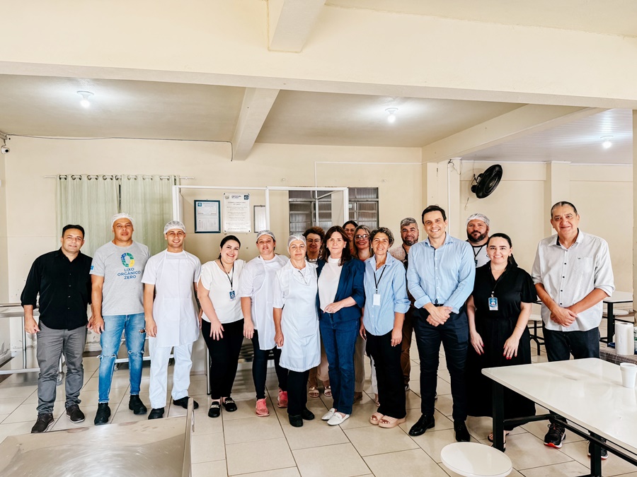 Prefeitura de Lages Prefeita acompanha os trabalhos do Banco de Alimentos e Cozinha Comunitária 