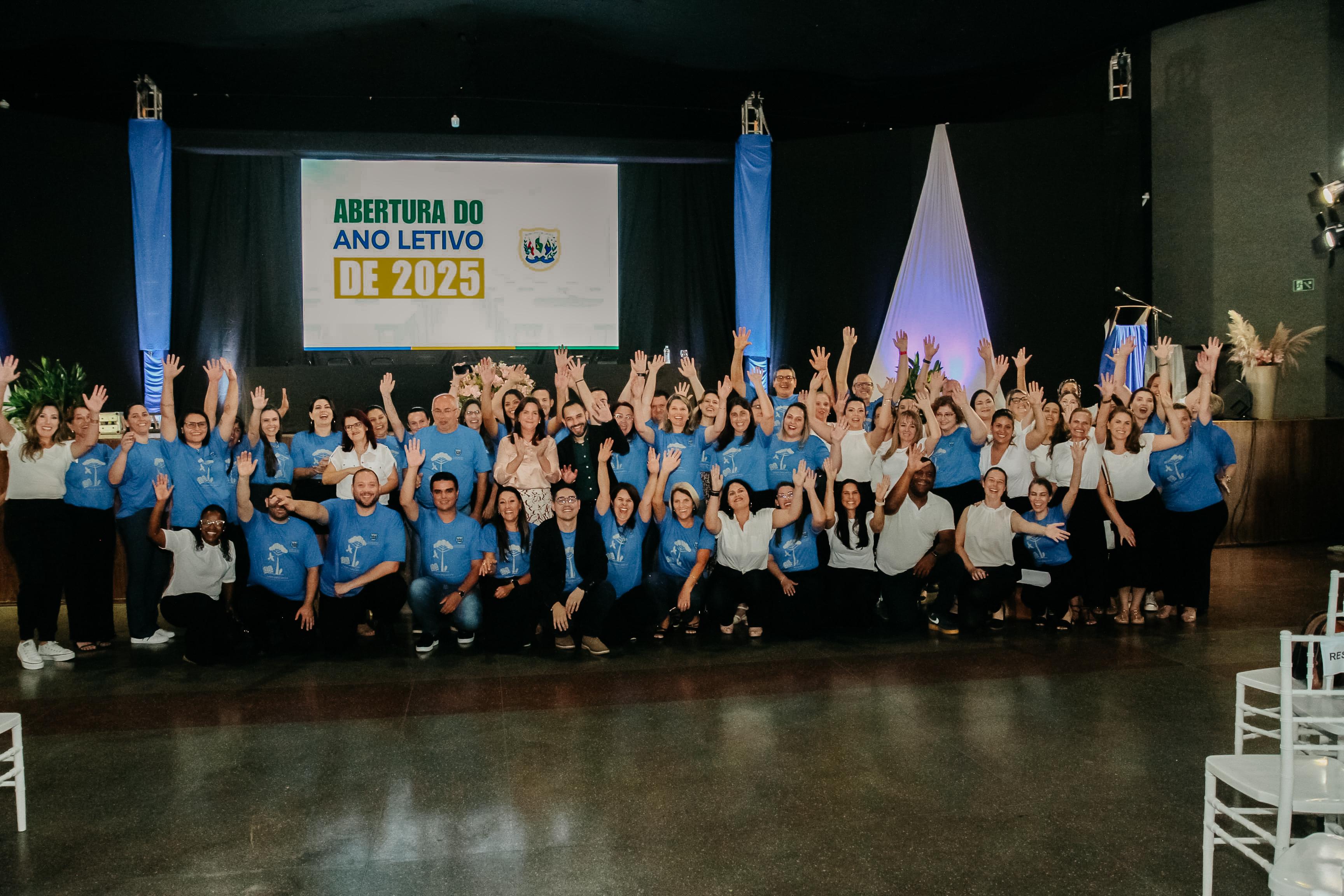 Prefeitura de Lages Secretaria Municipal da Educação realiza evento oficial de abertura do ano letivo