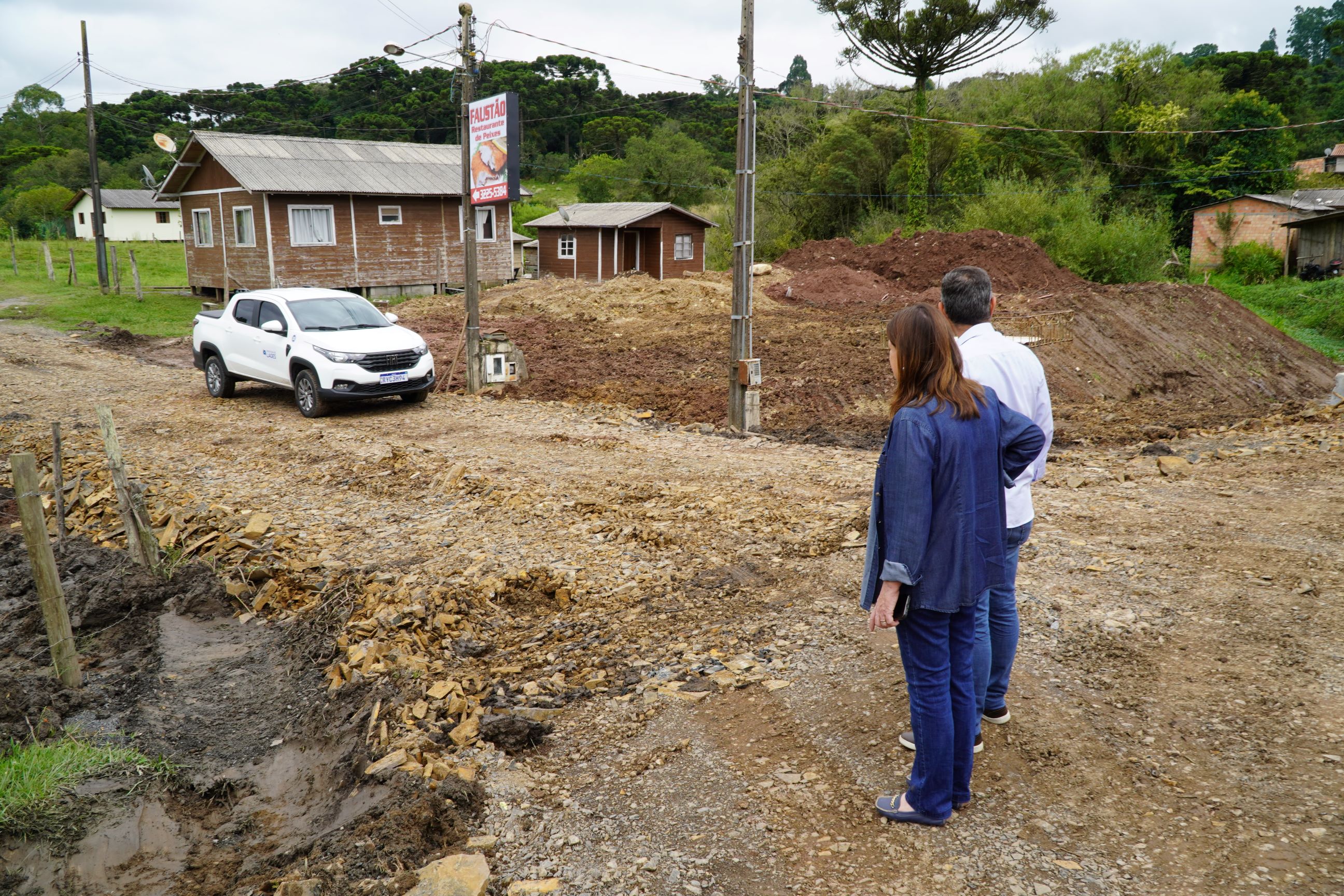 Prefeitura de Lages Prefeita Carmen Zanotto visita obras em andamento na cidade