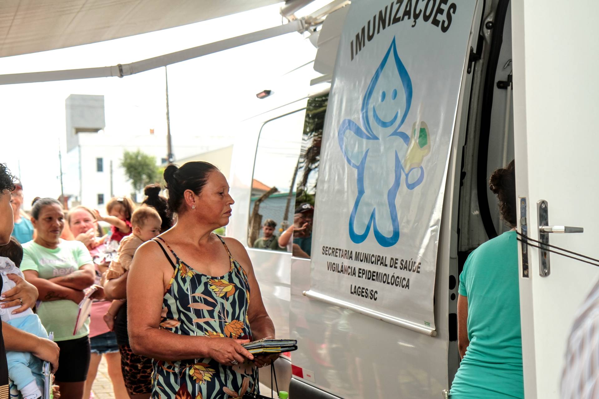 Prefeitura de Lages Prefeitura de Lages reforça ação de imunização com o “Carro da Vacina” no bairro Tributo