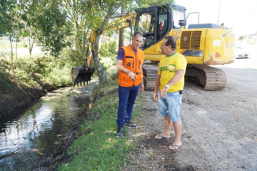 Prefeitura de Lages Defesa Civil de Lages inicia limpeza de córregos para prevenção de enchentes